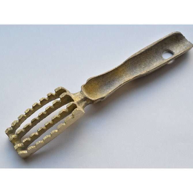 Brass Fish Scaler 180mm w/ Brass Handle (Uroko-tori)